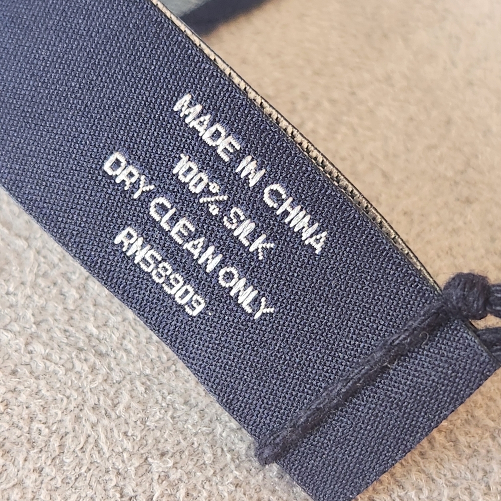 Cremieux Pocket Square 4 Panels Blue Paisley 100% Silk Foulard Pochette New $35 - Picture 10 of 11